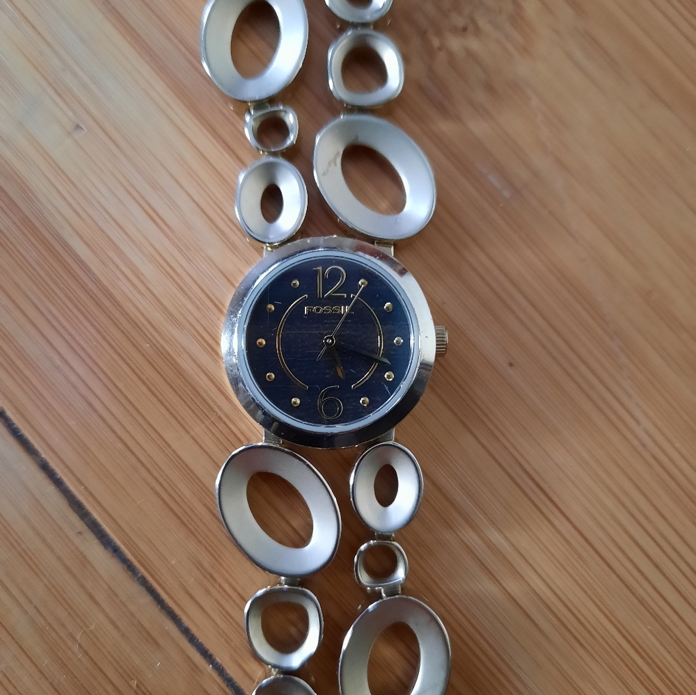 Gold Tone Fossil Watch EUC